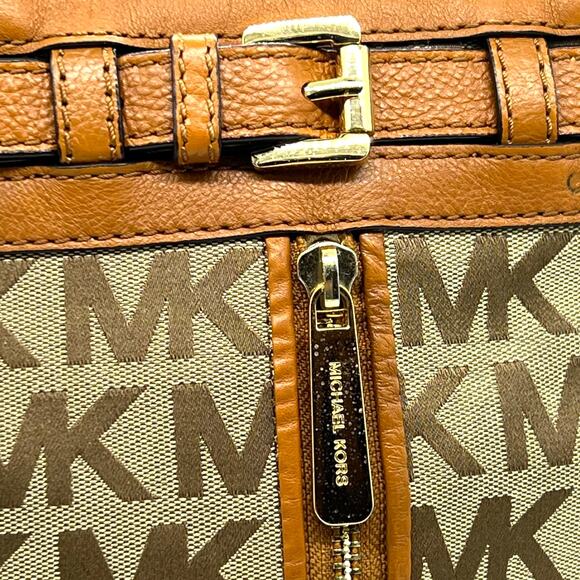 Michael Kors Kingsbury Signature Round Bucket Bag Beige Brown Retired Large - Picture 5 of 15